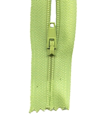 Make A Zipper Standard- Green (96085) - 197in Long With 12 Zipper Pulls