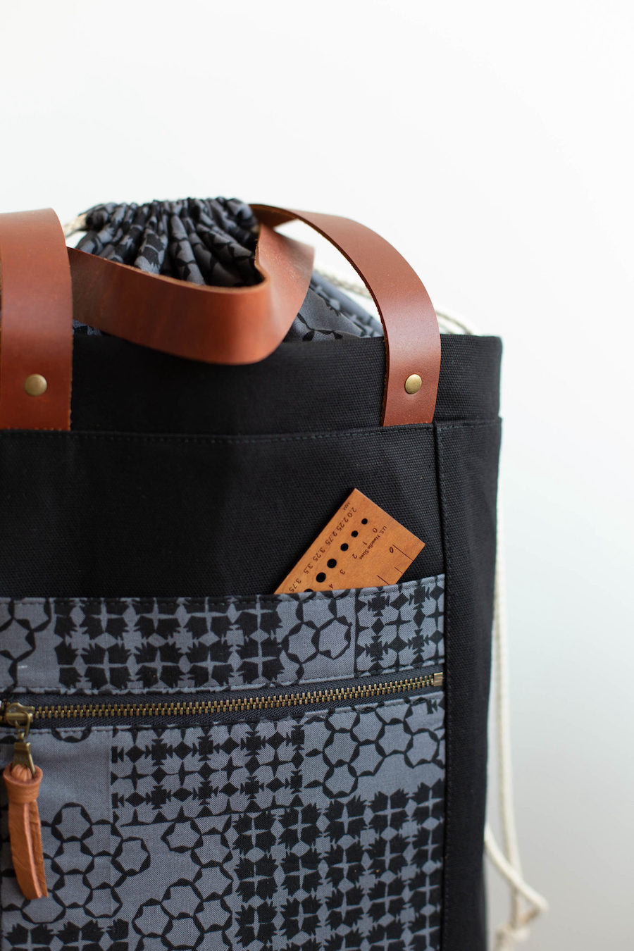 Firefly Tote Pattern by Noodlehead